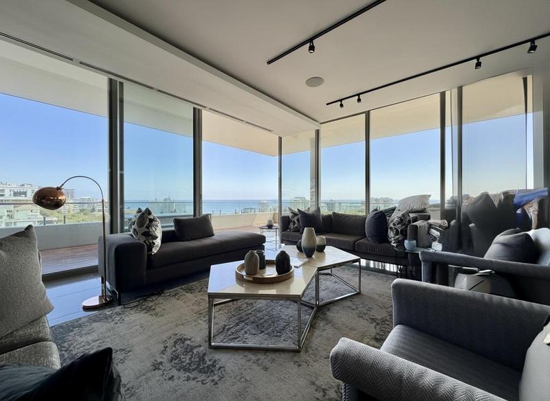3 Bedroom Property for Sale in Green Point Western Cape
